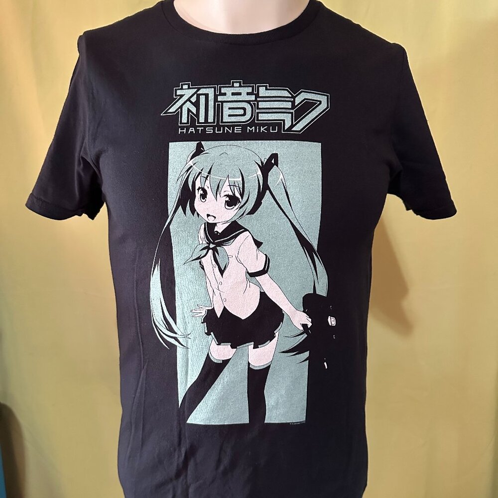 Hatsune Miku CV01 Mel Ryo Ssupercell Men's Black T Shirt Small Crypton Future Me